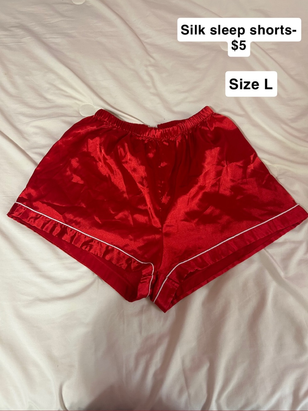 Silk Sleep Shorts in Red
